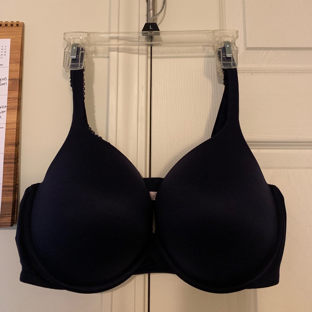 Victoria’s Secret perfect shape bra 40D